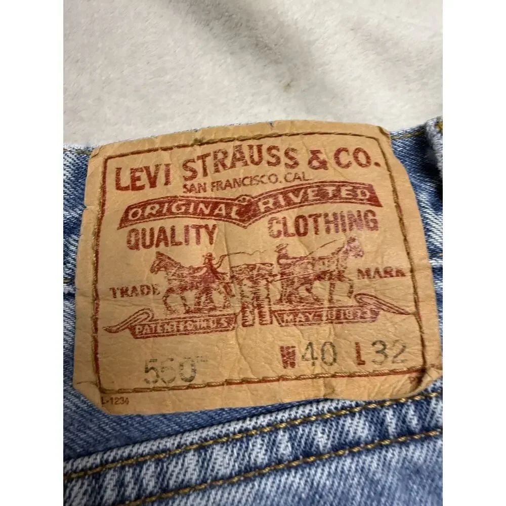Levis 550 Jeans Mens 40x32 Relaxed Fit Light Wash Blue Denim Cotton